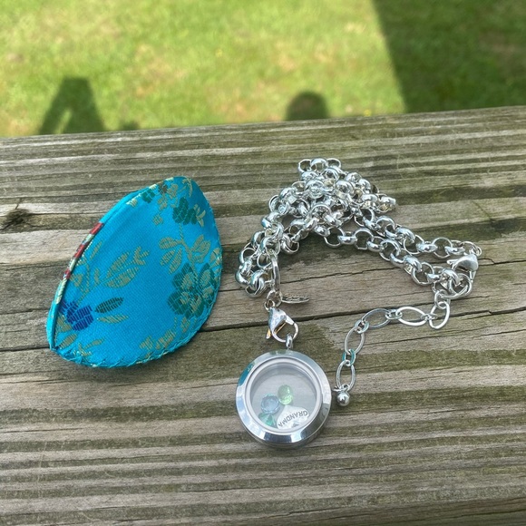 Origami Owl Floating Locket necklace Rolo chain Grandma heart rhinestone charms - Picture 2 of 11